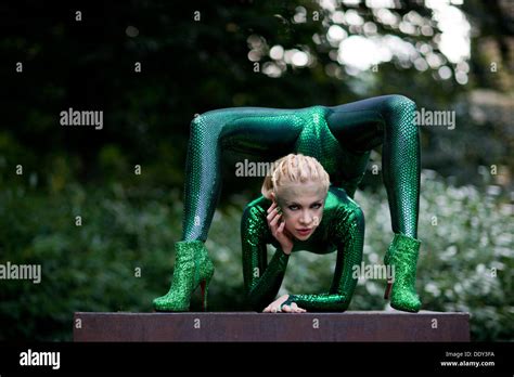 Zlatas Contortionist Calendar, Insane Contortion Poses